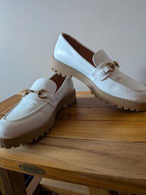 White a new day loafers. Size 6. Brand new, no tag.